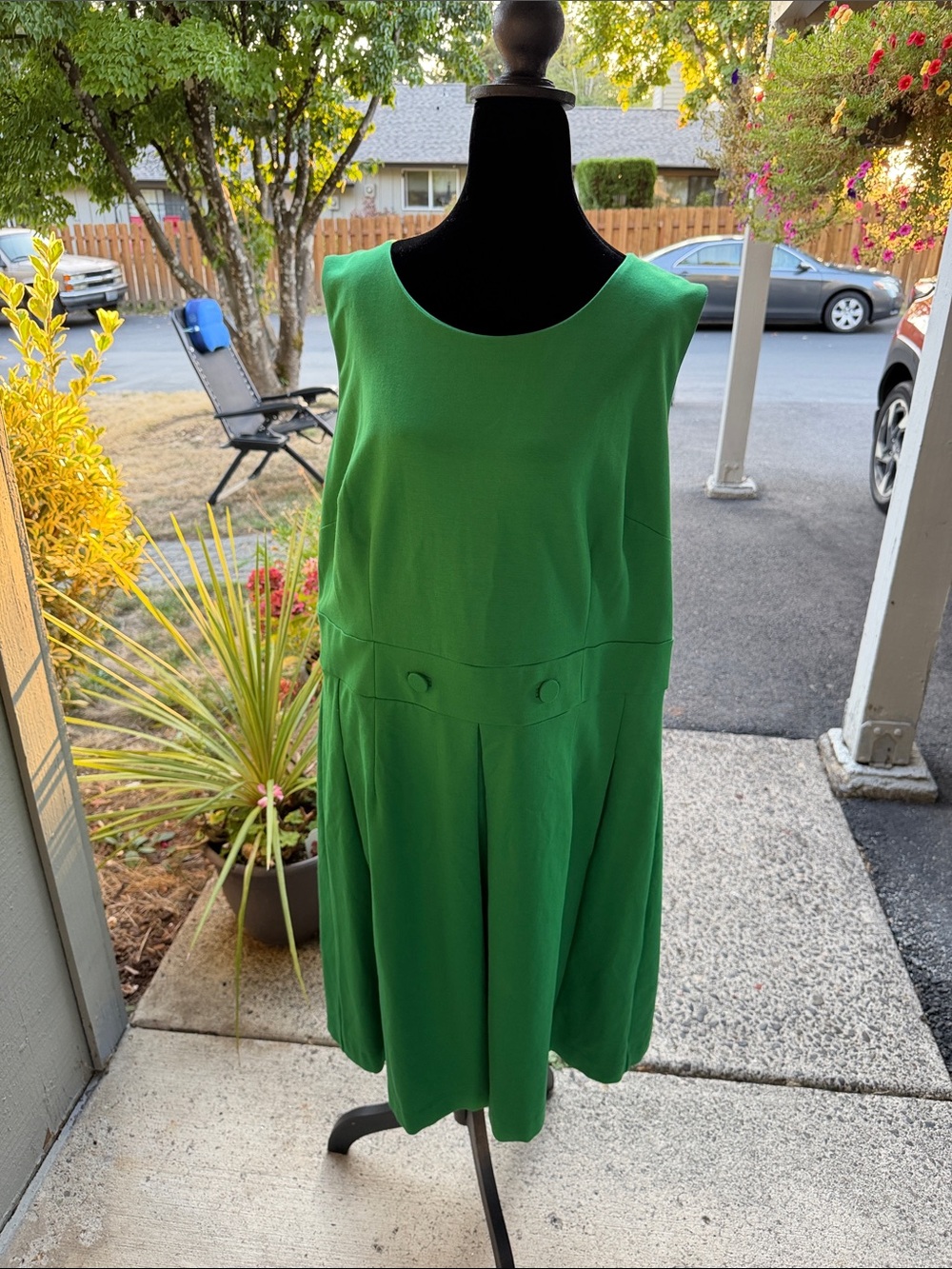 Boden Emerald Green Sleeveless Pleated Waist Dress